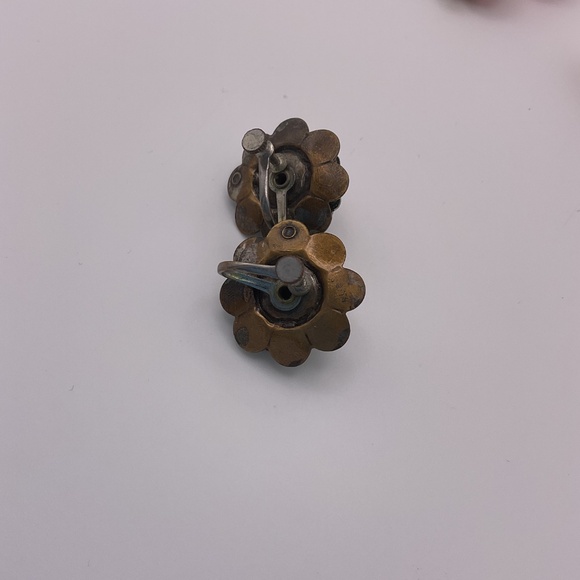 Vintage Screw Back Silver/Blue Stone Floral Earrings - Picture 2 of 4